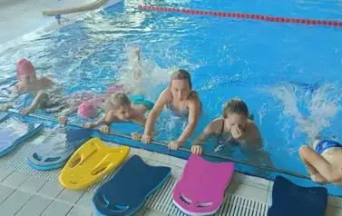 Uczniowie naszej szkoły w projekcie &bdquo;Umiem Pływać&rdquo; 17