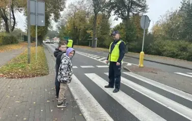 Bezpieczna droga do szkoły &ndash; październikowe spotkania z policjantami 14