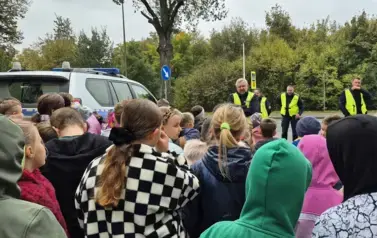 Bezpieczna droga do szkoły &ndash; październikowe spotkania z policjantami 54