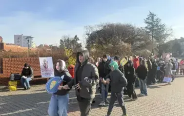 Przemarsz w ramach kampanii Dzieciństwo bez Przemocy 32
