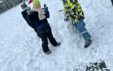 Śnieżna przygoda w naszym przedszkolu- zaskoczyła nas zima! 10