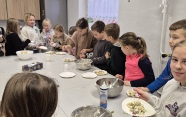 Matematyka nie tylko w zeszycie &ndash; projekt &bdquo;Antek i Natalka w świecie wielkiej matematyki&rdquo; 2