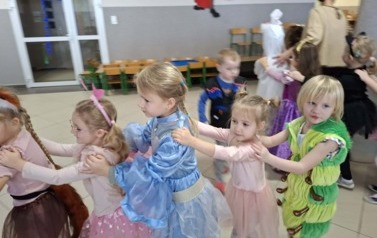 Bal karnawałowy w naszym przedszkolu 63