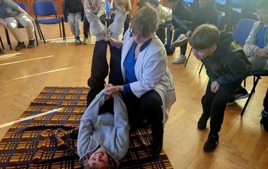 Lekcja, kt&oacute;ra ratuje życie &ndash; pierwsza pomoc w klasie Va 5