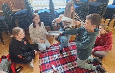 Warsztaty z pierwszej pomocy dla uczni&oacute;w klas 5b i 6a 26