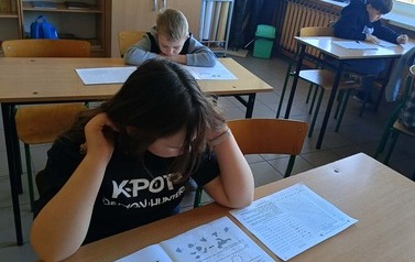 Udział uczni&oacute;w naszej szkoły w konkursie Kangur Matematyczny 1