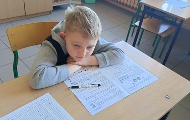 Udział uczni&oacute;w naszej szkoły w konkursie Kangur Matematyczny 9