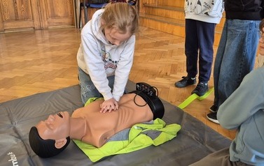 Pierwsza pomoc pod okiem profesjonalist&oacute;w 19