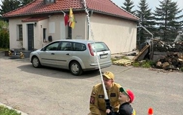 Wizyta strażak&oacute;w w przedszkolu 88