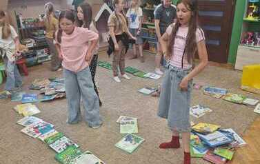 Wizyta klasy 3a w bibliotece 8