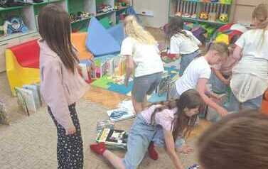 Wizyta klasy 3a w bibliotece 9
