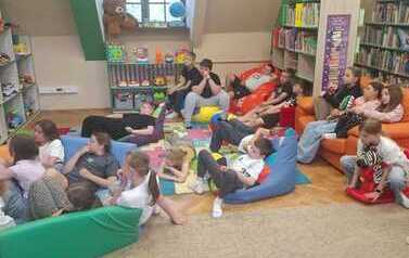 Wizyta klasy 3a w bibliotece 12