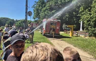 Bezpieczeństwo nad wodą &ndash; cenna lekcja od strażak&oacute;w 6