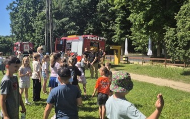 Bezpieczeństwo nad wodą &ndash; cenna lekcja od strażak&oacute;w 9