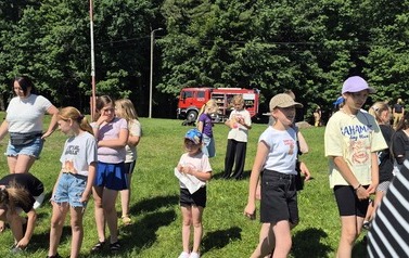 Bezpieczeństwo nad wodą &ndash; cenna lekcja od strażak&oacute;w 25