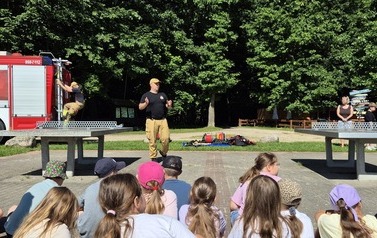 Bezpieczeństwo nad wodą &ndash; cenna lekcja od strażak&oacute;w 28
