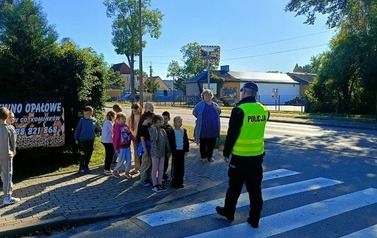 Bezpieczna droga do szkoły &ndash; spotkanie z policjantami 3