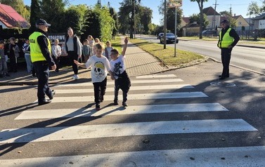 Bezpieczna droga do szkoły &ndash; spotkanie z policjantami 18
