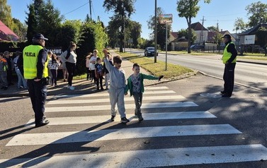 Bezpieczna droga do szkoły &ndash; spotkanie z policjantami 20