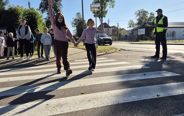 Bezpieczna droga do szkoły &ndash; spotkanie z policjantami 31