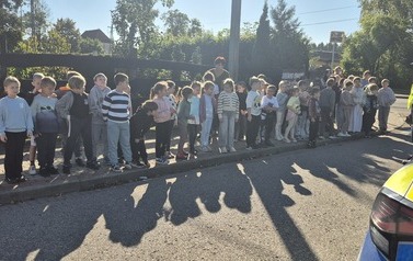 Bezpieczna droga do szkoły &ndash; spotkanie z policjantami 36