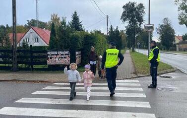 &bdquo;Bezpieczny przedszkolak na drodze &ndash; spotkanie z policjantem&rdquo; 14