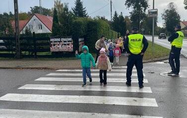 &bdquo;Bezpieczny przedszkolak na drodze &ndash; spotkanie z policjantem&rdquo; 22