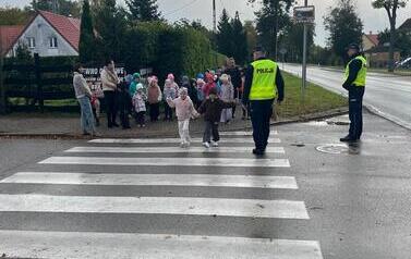 &bdquo;Bezpieczny przedszkolak na drodze &ndash; spotkanie z policjantem&rdquo; 32