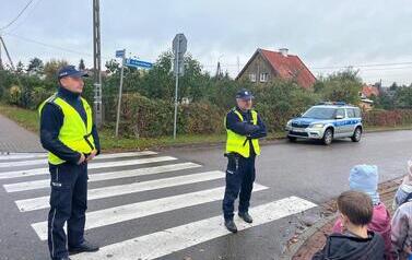 &bdquo;Bezpieczny przedszkolak na drodze &ndash; spotkanie z policjantem&rdquo; 50