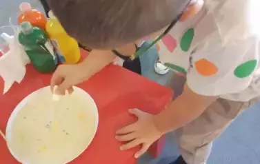 Międzynarodowy Dzień Kropki  8