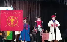 Żywa lekcja historii w naszej szkole 9
