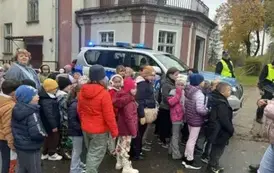 Bezpieczna droga do szkoły &ndash; październikowe spotkania z policjantami 8