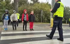 Bezpieczna droga do szkoły &ndash; październikowe spotkania z policjantami 36