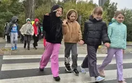 Bezpieczna droga do szkoły &ndash; październikowe spotkania z policjantami 37