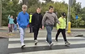 Bezpieczna droga do szkoły &ndash; październikowe spotkania z policjantami 40