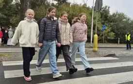 Bezpieczna droga do szkoły &ndash; październikowe spotkania z policjantami 43