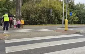 Bezpieczna droga do szkoły &ndash; październikowe spotkania z policjantami 51
