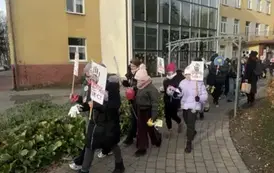 Przemarsz w ramach kampanii Dzieciństwo bez Przemocy 17