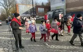 Przemarsz w ramach kampanii Dzieciństwo bez Przemocy 24