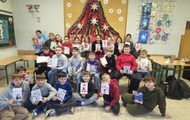 Świąteczne życzenia od klasy 5a dla polonii we Francji 4