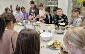 Matematyka nie tylko w zeszycie &ndash; projekt &bdquo;Antek i Natalka w świecie wielkiej matematyki&rdquo; 9