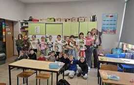 Dzień Kobiet w klasach I-III 16