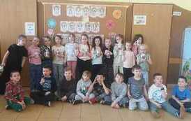 Dzień Kobiet w klasach I-III 17