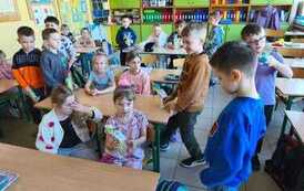 Dzień Kobiet w klasach I-III 23
