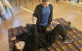 Lekcja, kt&oacute;ra ratuje życie &ndash; pierwsza pomoc w klasie Va 11