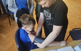 Lekcja, kt&oacute;ra ratuje życie &ndash; pierwsza pomoc w klasie Va 22