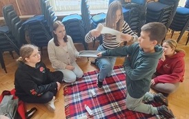 Warsztaty z pierwszej pomocy dla uczni&oacute;w klas 5b i 6a 26