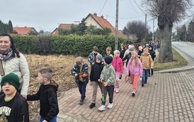 Głośno i kolorowo &ndash; klasy I&ndash;III witają wiosnę! 15
