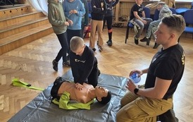 Pierwsza pomoc pod okiem profesjonalist&oacute;w 24