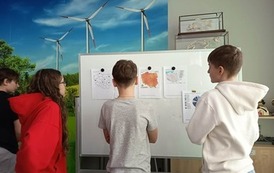 Si&oacute;dmoklasiści stawiają na energię słoneczną 3
